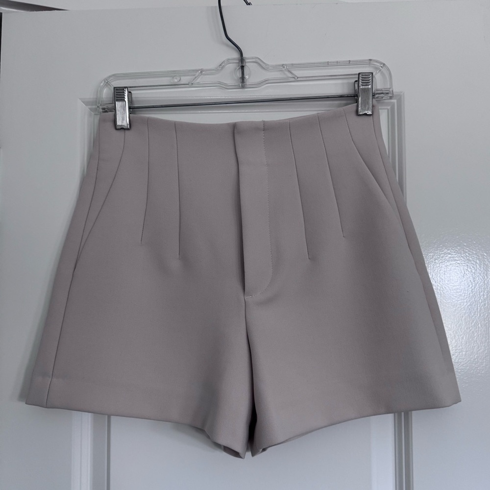 Zara High-waist Women's Tan Shorts - Picture 2 of 4
